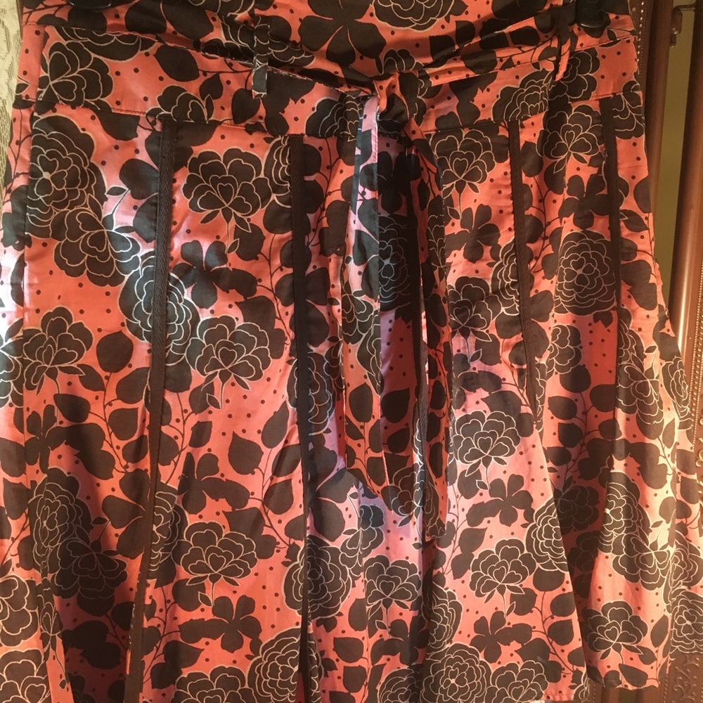 🌞👇🏾Brown Floral Skirt